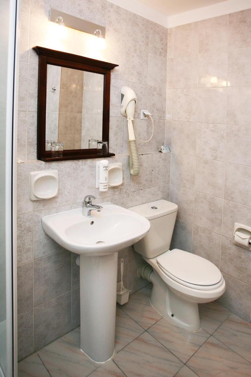 Hotel Prezydencki 3-Star Rzeszow Bagian luar foto